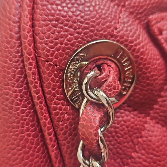 Chanel Caviar Skin Chain Shoulder Bag - Picture 5 of 17